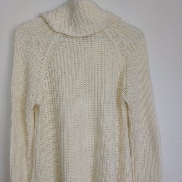 Women Turtle neck sweater size medium - Picture 2 of 5